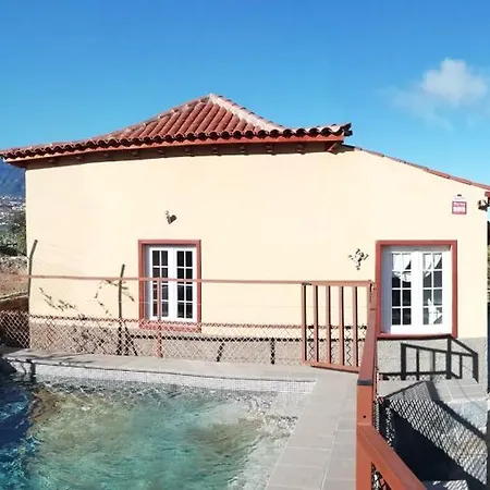 Tapias, Glorieta Puerto de la Cruz (Tenerife)