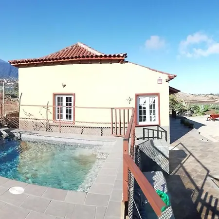 Tapias, Glorieta بويرتو ذي لا كروز